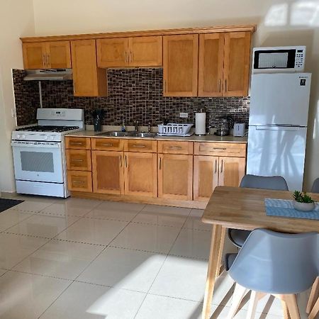 Lovely 2 Bedroom Apartment In Quiet Neighborhood! Philipsburg  Exterior photo
